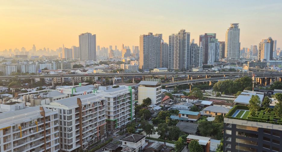 For sale and for rent 2 bedrooms condo in Phra Khanong, Bangkok