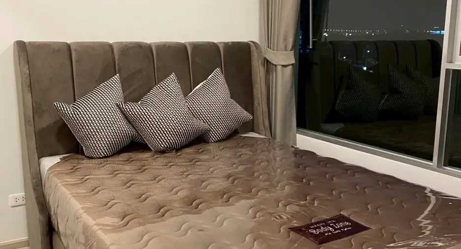 For rent 1 bed condo in Phra Khanong, Bangkok