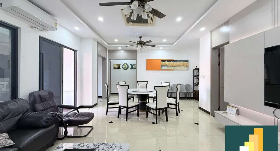 À louer 4 chambres villa à South Pattaya, Pattaya