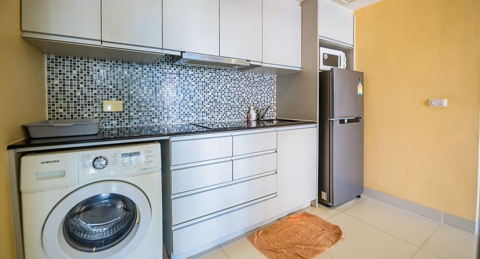 For sale 1 bed condo in Bang Lamung, Chonburi