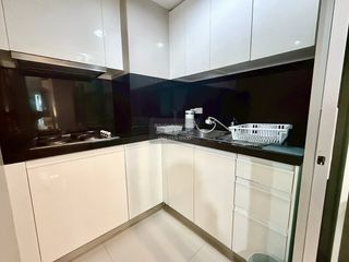 For rent 3 bedrooms condo in Huai Khwang, Bangkok