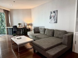 For rent 3 bedrooms condo in Huai Khwang, Bangkok