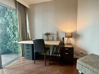 For rent 3 bedrooms condo in Huai Khwang, Bangkok