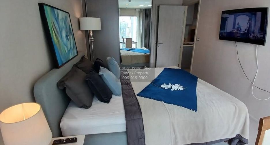 For rent 2 bedrooms condo in Khlong Toei, Bangkok