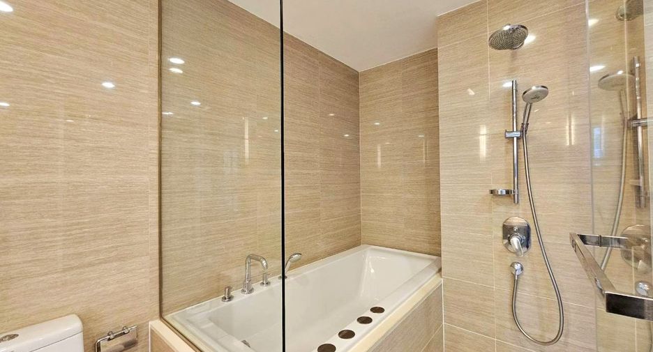 For rent 1 bed condo in Khlong Toei, Bangkok