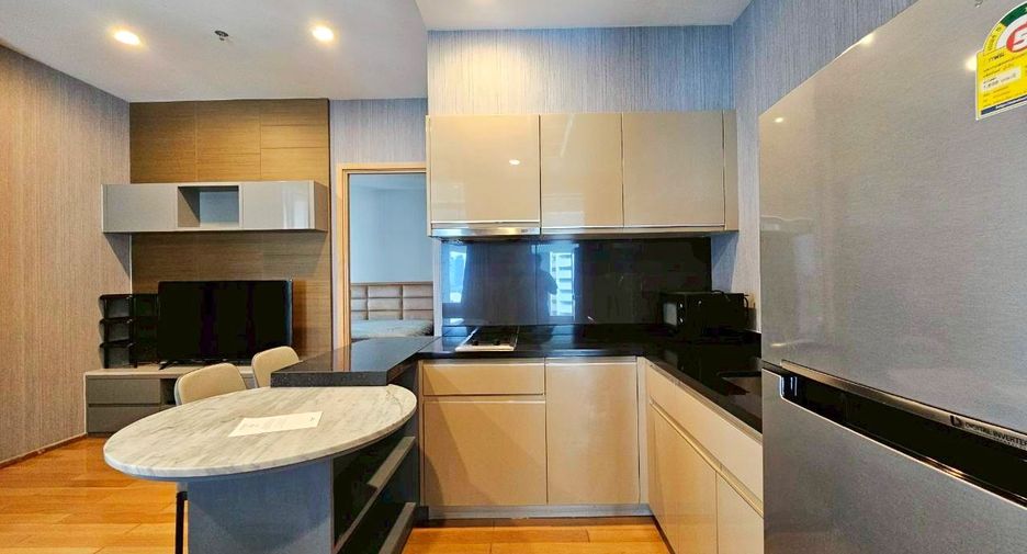 For rent 1 bed condo in Khlong Toei, Bangkok