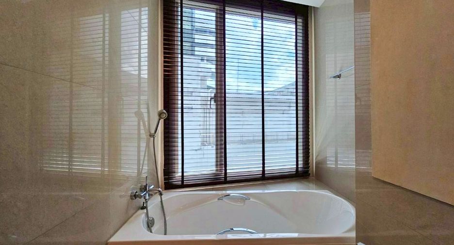 For rent and for sale 2 bedrooms condo in Khlong Toei, Bangkok