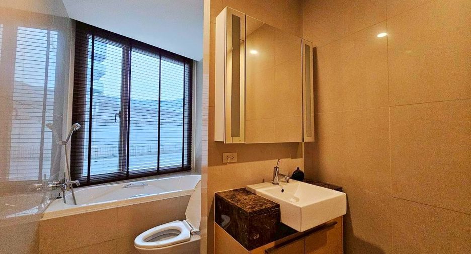 For rent and for sale 2 bedrooms condo in Khlong Toei, Bangkok