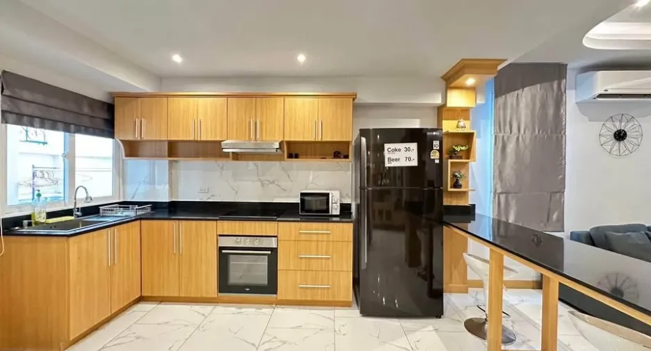 For rent 4 bedrooms villa in South Pattaya, Pattaya