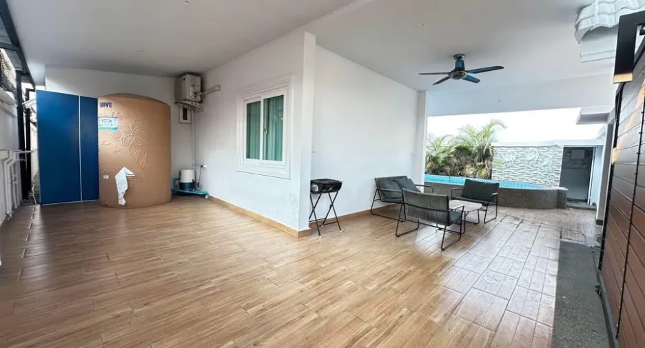 For rent 4 bedrooms villa in South Pattaya, Pattaya