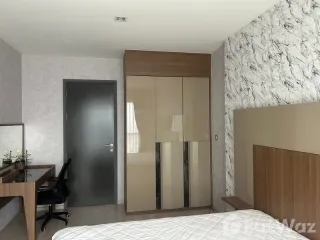 Аренда 2 спальни кондо в Ратчатхещи, Бангкок
