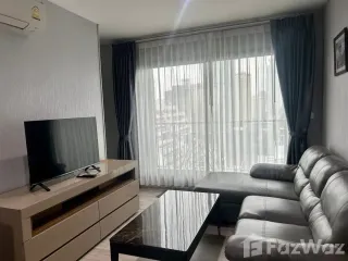 Аренда 2 спальни кондо в Ратчатхещи, Бангкок