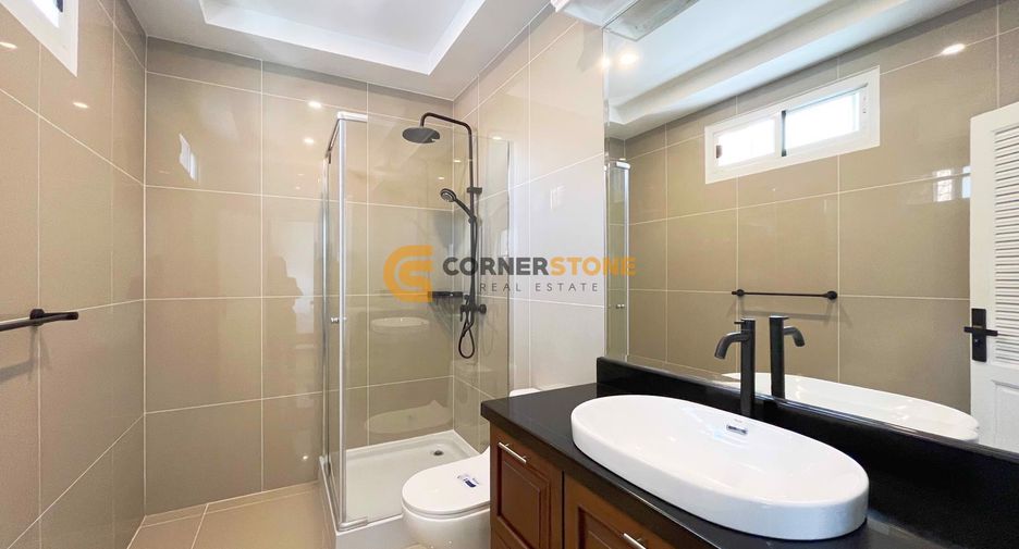 For rent 4 bedrooms house in South Pattaya, Pattaya