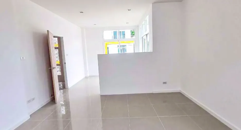 For sale 3 bedrooms house in Phutthamonthon, Nakhon Pathom