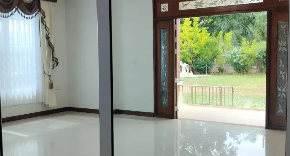 For sale 4 bedrooms house in Ban Dung, Udon Thani