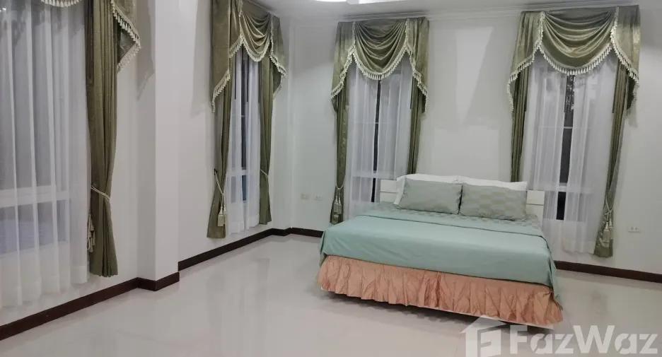 For sale 4 bedrooms house in Ban Dung, Udon Thani