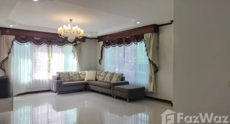 For sale 4 bedrooms house in Ban Dung, Udon Thani