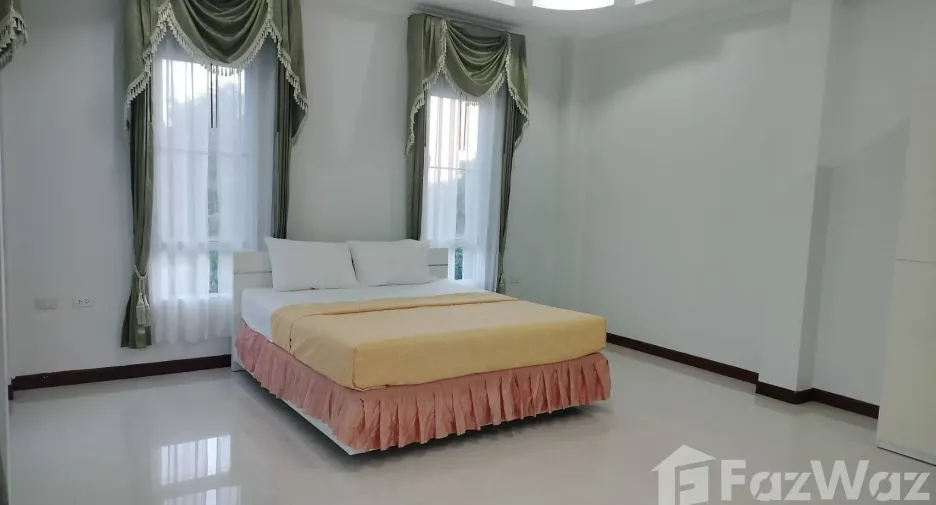 For sale 4 bedrooms house in Ban Dung, Udon Thani