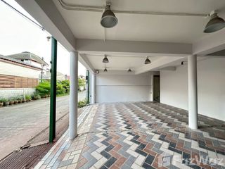For rent 4 ベッドルーム house in Lat Phrao, Bangkok