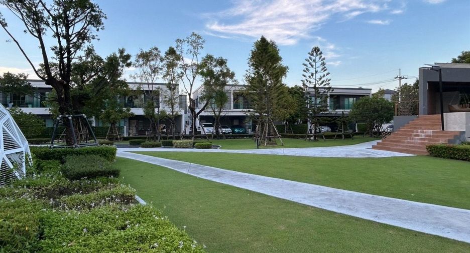 For rent 5 bedrooms house in Bang Phli, Samut Prakan