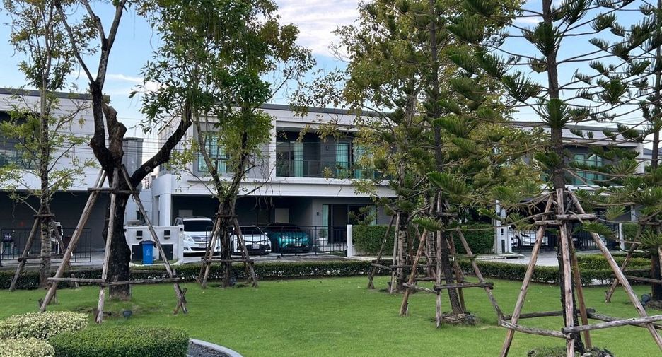 For rent 5 bedrooms house in Bang Phli, Samut Prakan