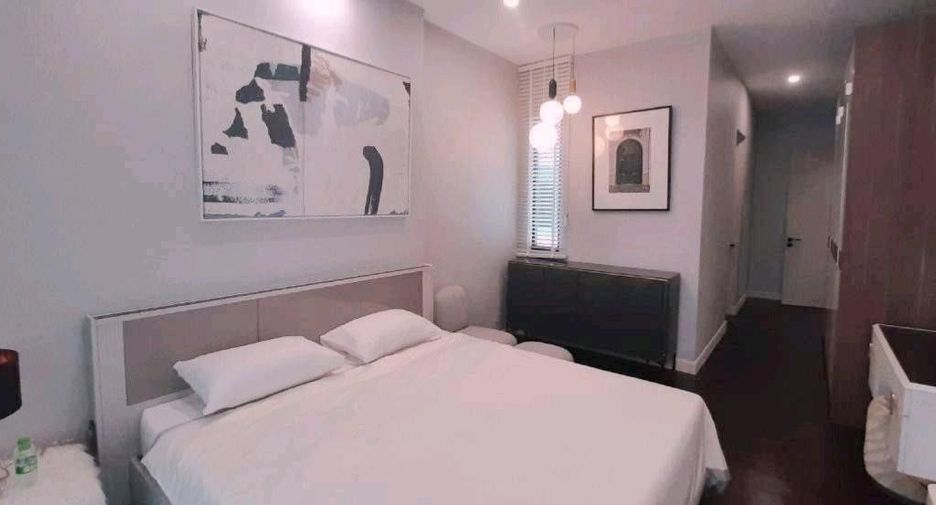 For rent 8 bedrooms house in Bang Kapi, Bangkok