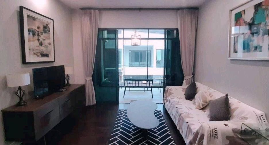 For rent 8 bedrooms house in Bang Kapi, Bangkok