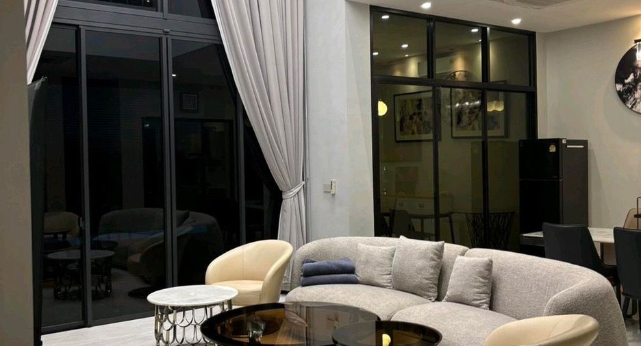 For rent 8 bedrooms house in Bang Kapi, Bangkok