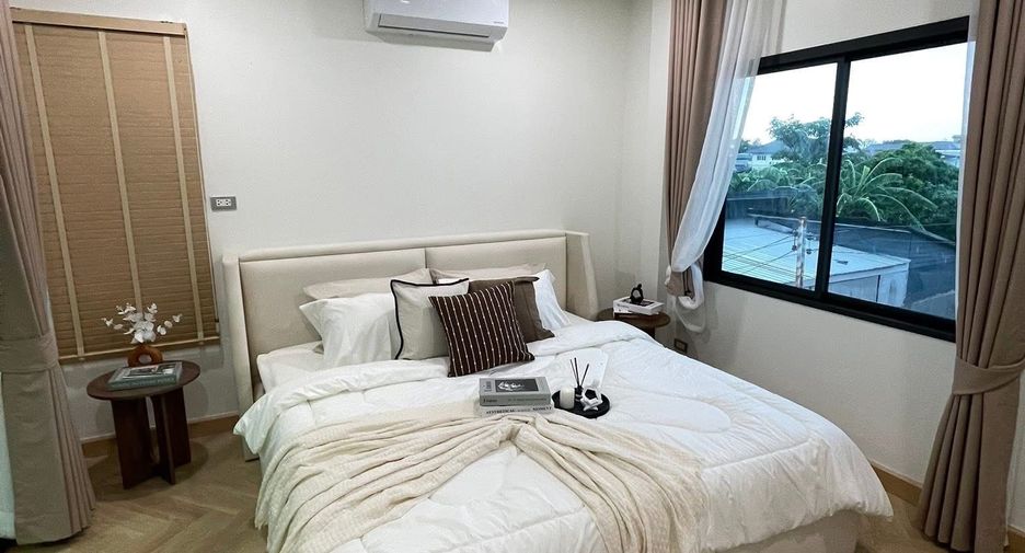 For sale 3 bedrooms house in Bueng Kum, Bangkok