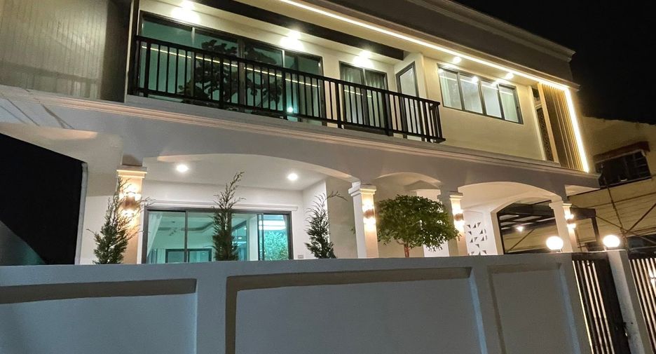 For sale 3 bedrooms house in Bueng Kum, Bangkok