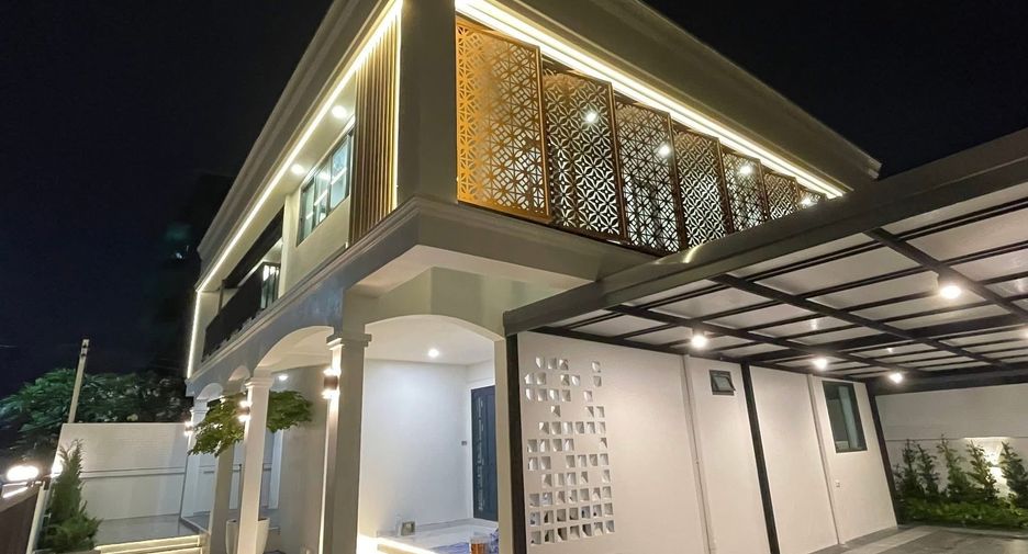 For sale 3 bedrooms house in Bueng Kum, Bangkok