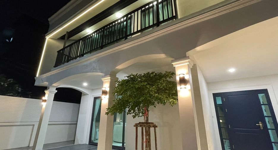 For sale 3 bedrooms house in Bueng Kum, Bangkok