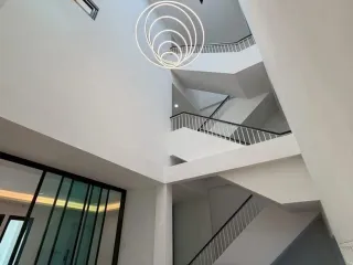Casa adosada en venta de 4 habitaciones en Phra Khanong, Bangkok