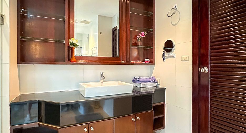 For sale 3 bedrooms house in East Pattaya, Pattaya