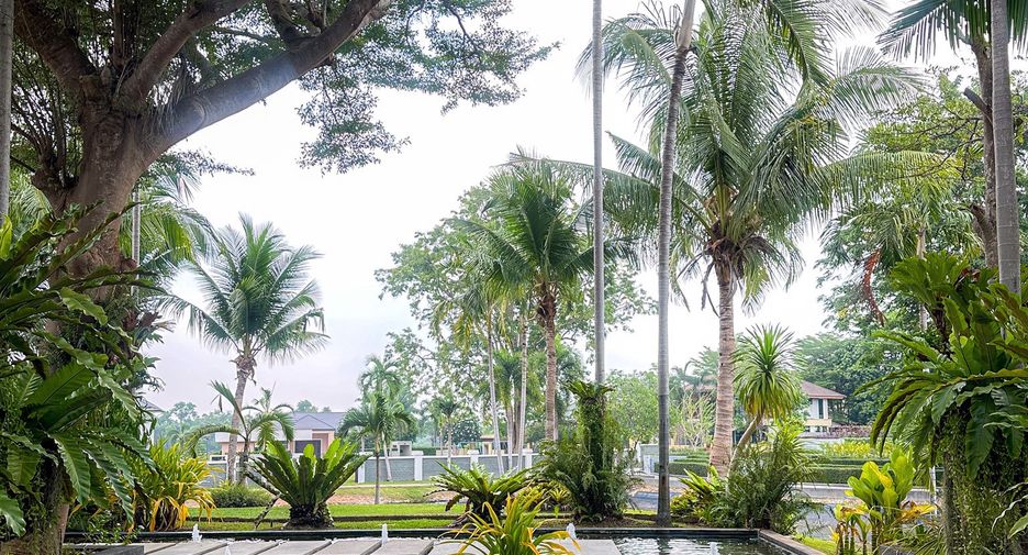 For sale 3 bedrooms house in East Pattaya, Pattaya