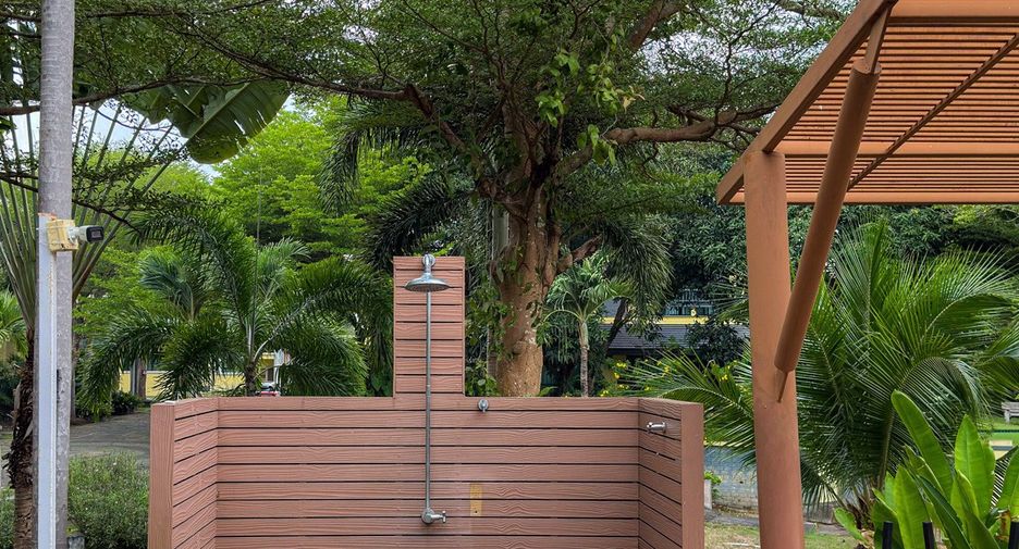 For sale 3 bedrooms house in East Pattaya, Pattaya