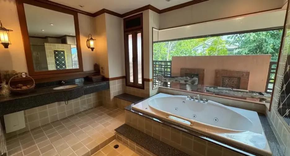 出售 4 卧室 独立屋 在 San Sai, Chiang Mai