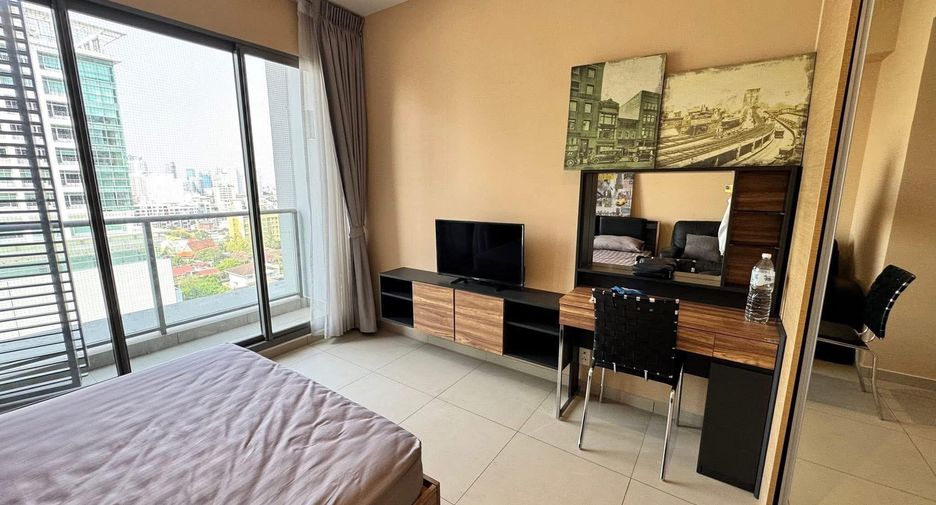 For rent 1 bed condo in Khlong Toei, Bangkok