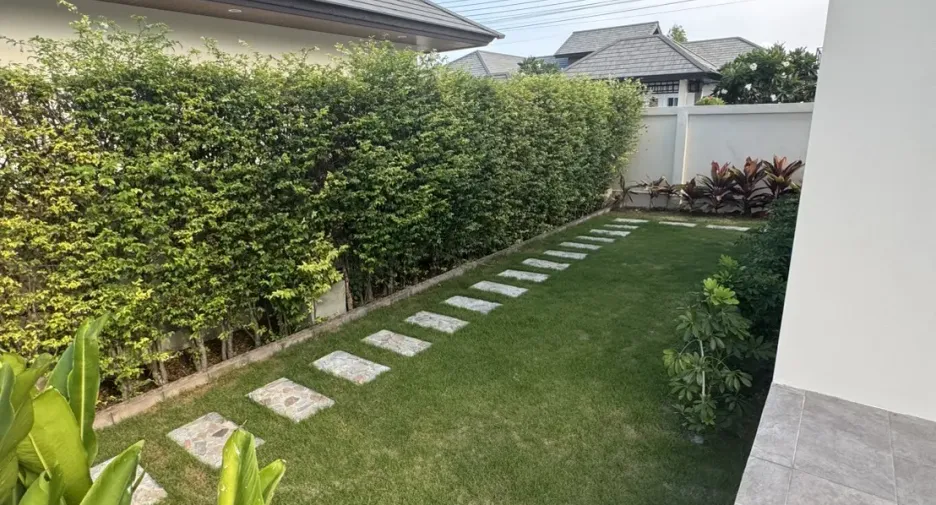 For rent 3 bedrooms villa in Cha Am, Phetchaburi