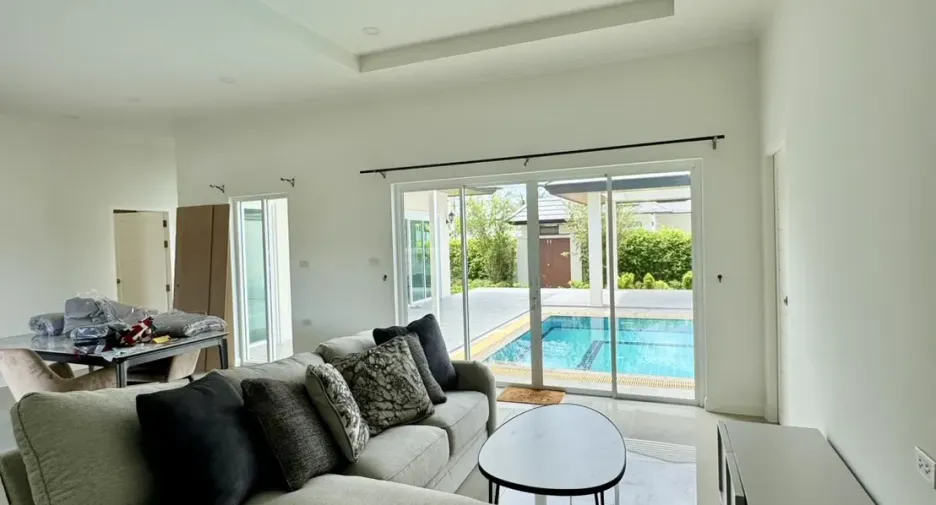For rent 3 bedrooms villa in Cha Am, Phetchaburi
