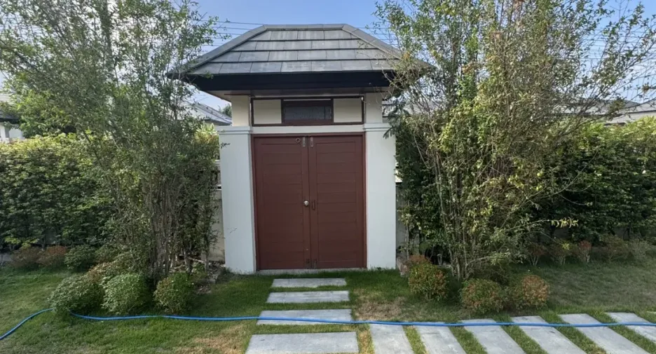 For rent 3 bedrooms villa in Cha Am, Phetchaburi