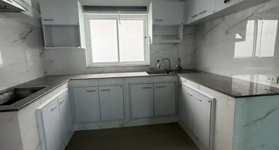For rent 3 bedrooms villa in Cha Am, Phetchaburi