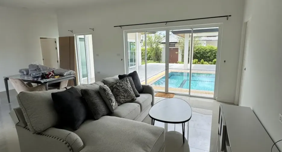 For rent 3 bedrooms villa in Cha Am, Phetchaburi