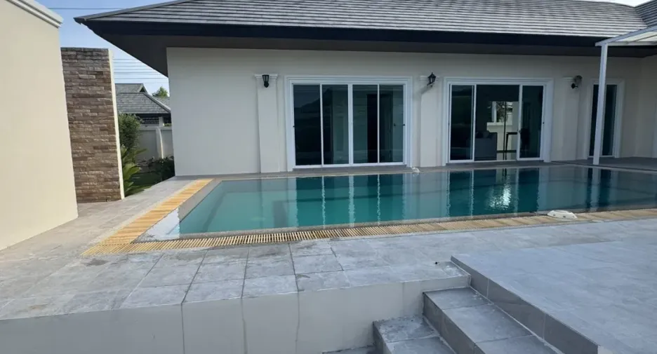For rent 3 bedrooms villa in Cha Am, Phetchaburi