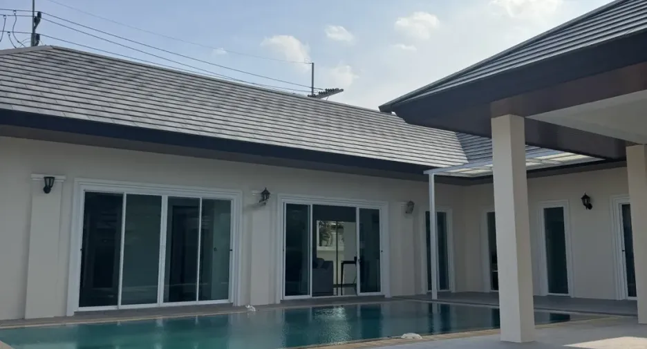 For rent 3 bedrooms villa in Cha Am, Phetchaburi