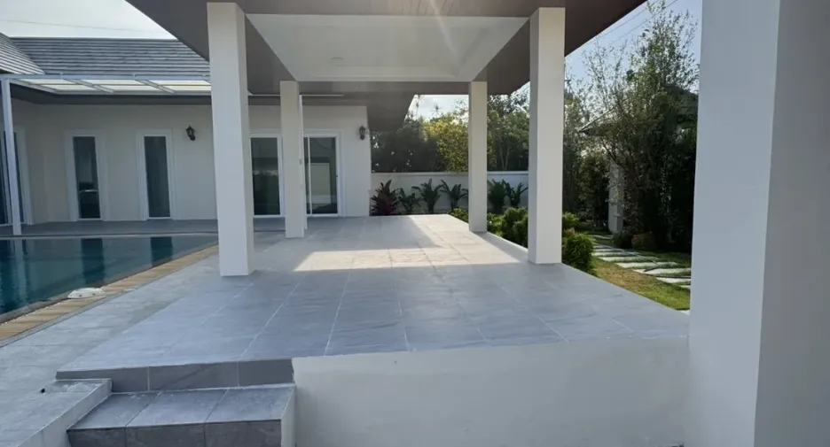 For rent 3 bedrooms villa in Cha Am, Phetchaburi
