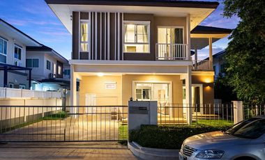 À louer 4 chambres maison à Mueang Phuket, Phuket
