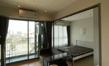 Condo en alquiler de 1 habitaciones en Thon Buri, Bangkok