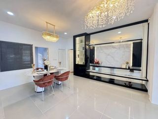 Villa en alquiler de 5 habitaciones en Bang Lamung, Chonburi