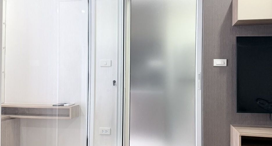 For sale 1 bed condo in Phra Khanong, Bangkok